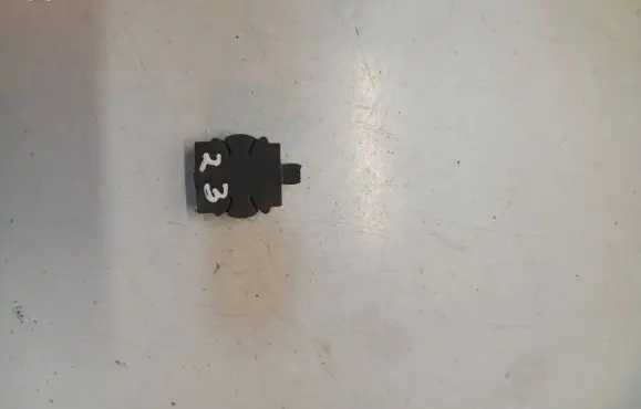 BMW X6 E71 Radiator mount bracket 7553480