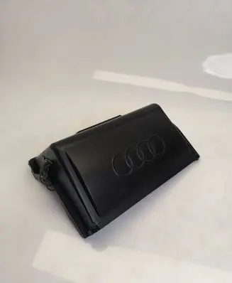 Battery box tray