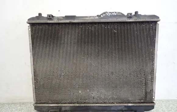 Suzuki Swift I Coolant radiator