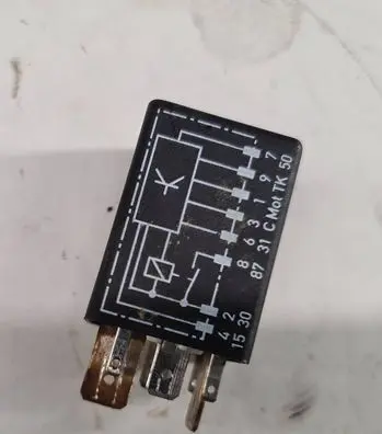 Volkswagen Golf IV Other relay 1J0906383 898955000