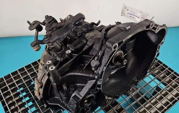 Hyundai i40 Manual 5 speed gearbox SB55JM IMPRK1596060