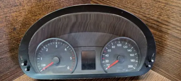 Volkswagen Crafter Speedometer (instrument cluster) HVW9069004300 A9069010301