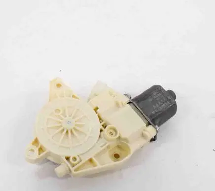 Mercedes-Benz GLA W156 X156 Front door window regulator motor A2469065200