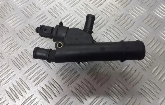 Seat Ibiza III (6L) Thermostat housing 038121132D