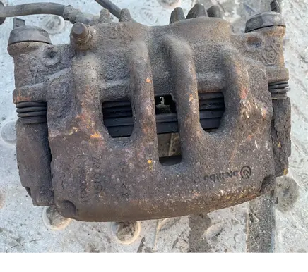 Renault Master III Front brake caliper 410009688R