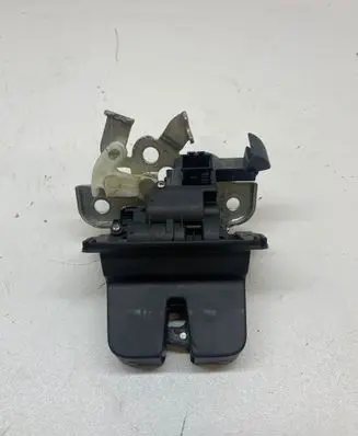 Skoda Superb B6 (3T) Tailgate/trunk/boot lock/catch/latch 8K9927505a 1K0827505 24118