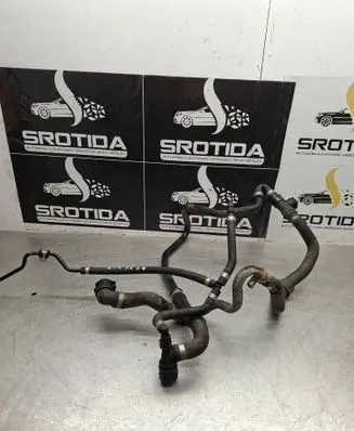 Mercedes-Benz E W212 Engine coolant pipe/hose A2125010024