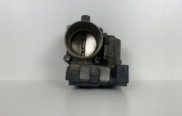 Volkswagen Golf VII Throttle body valve 03F133062B