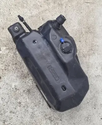 Land Rover Range Rover Velar AdBlue liquid reservoir HK835J228A J17LA