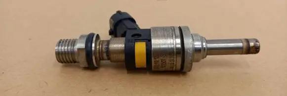 Porsche Cayenne (92A) Fuel injector 94811012871 103507511 1012430555