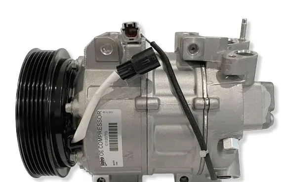 Nissan X-Trail T31 Air conditioning (A/C) compressor (pump) Z0003904E 92600JG30B
