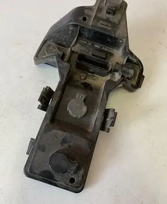 Volkswagen Touran I Tail light bulb cover holder 1T0945257