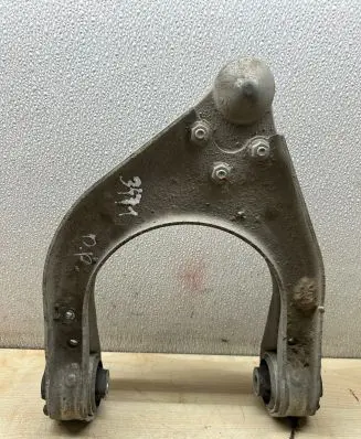 Mercedes-Benz E W211 Front lower control arm/wishbone