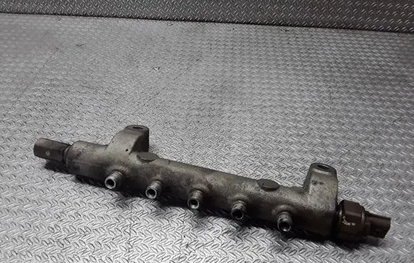 Nissan Navara D40 Fuel main line pipe