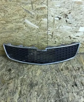 Chevrolet Cruze Front grill