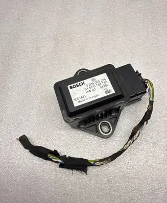 BMW 5 E60 E61 ESP acceleration yaw rate sensor 34526758750 0265005266