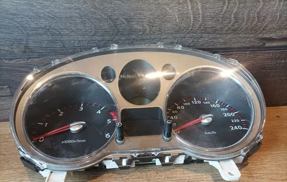 Nissan X-Trail T31 Speedometer (instrument cluster)