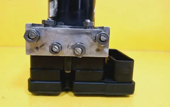 Ford Fiesta ABS Pump 10.0970-0132.3 4S61-2M110-CC