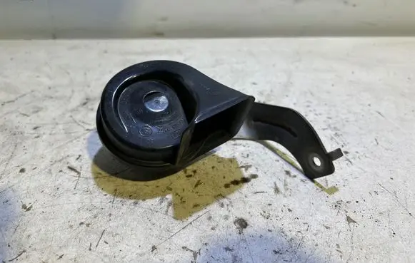 BMW X3 G01 Horn signal 7404430 6033FB2402 0080402013