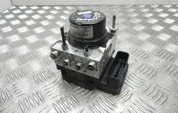 Toyota Yaris ABS control unit/module 895410D270 VD20163