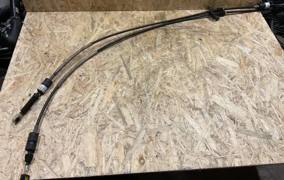Ford Focus Gear shift cable linkage 199460546 304626 462022
