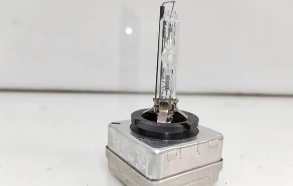 Volkswagen Golf VII Xenon bulb D3S 66340HBI 573888