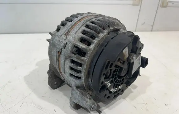 Audi A4 S4 B6 8E 8H Generator/alternator 06F903023