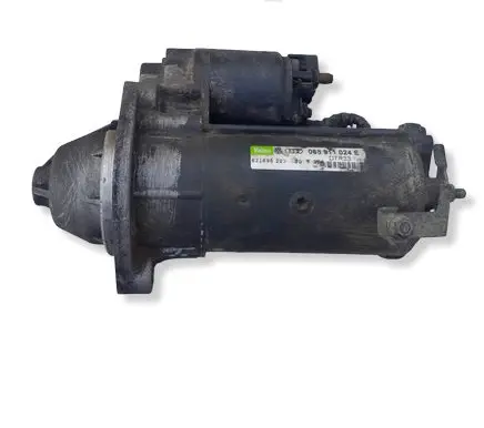 Volkswagen PASSAT B5 Starter motor 068911024E D7R33 021098223