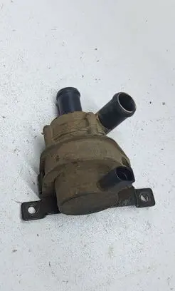 Volkswagen Jetta VI Water pump 309500190