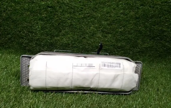 Audi A6 S6 C6 4F Passenger airbag 4F1880204H 310378899