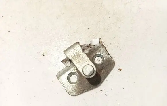 Opel Astra H Front door lock loop/hook striker 