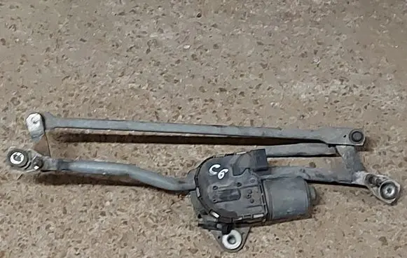 Audi A6 S6 C6 4F Front wiper linkage and motor 4F1955023A