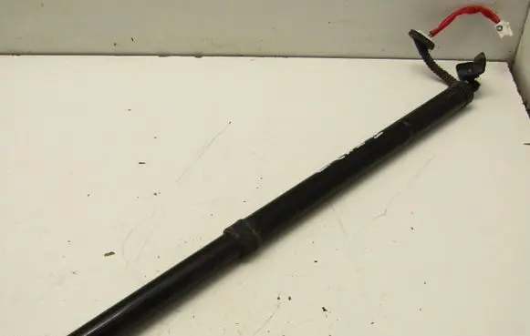 Mazda CX-5 II Tailgate strut 