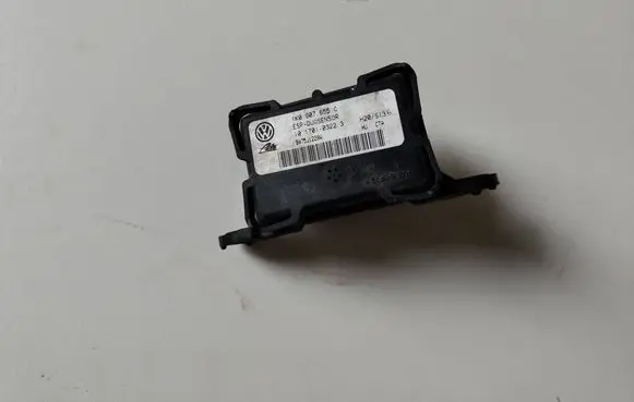 Skoda Octavia Mk2 (1Z) ESP acceleration yaw rate sensor 1K0907655C 10170103223 BA75J1228W