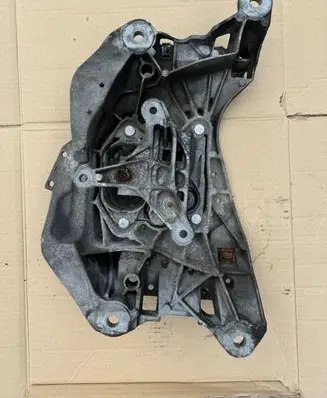 Audi A6 S6 C7 4G Gearbox mounting bracket 