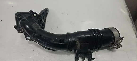 Ford Focus Intercooler hose/pipe AV609351BC
