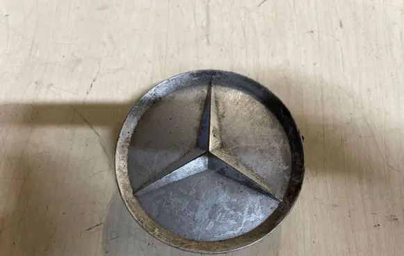 Mercedes-Benz E W211 Original wheel cap 2014010225