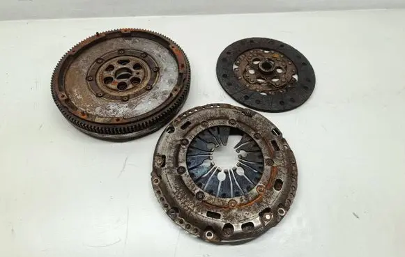 Audi A4 S4 B8 8K Clutch set kit 000196