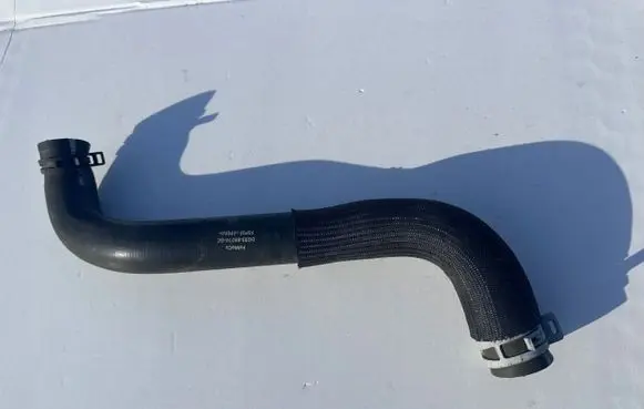 Ford Mondeo MK V Engine coolant pipe/hose