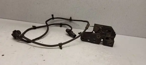Volkswagen Transporter - Caravelle T5 Engine bonnet/hood lock/catch
