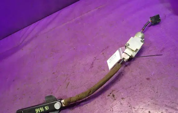 Audi A8 S8 D3 4E Front seatbelt 404840