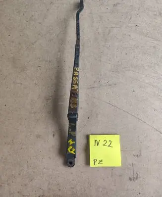 Volkswagen PASSAT B5 Front wiper blade arm 3B1955409