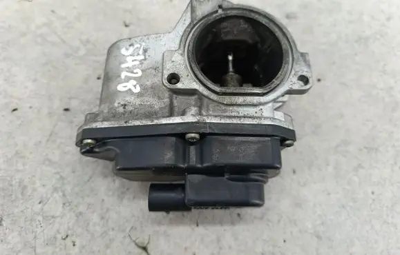 Volkswagen PASSAT B6 EGR valve VASV29007935