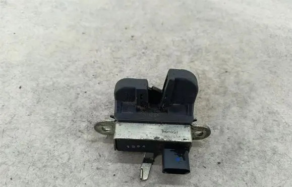 Volkswagen Golf V Tailgate lock latch 1K6827505B