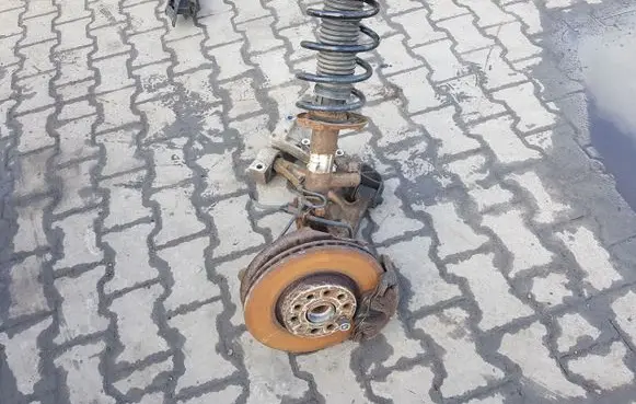 Volkswagen Scirocco Front wheel hub spindle knuckle