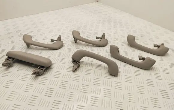 Renault Espace IV A set of handles for the ceiling