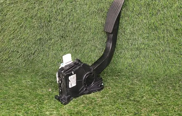 KIA Soul Accelerator throttle pedal 96892406