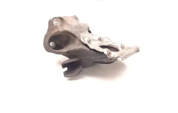 BMW 1 F20 F21 Engine mounting bracket 6788607