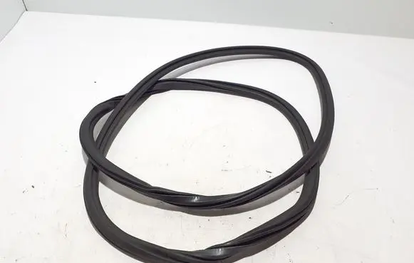 Audi A6 S6 C8 4K Front door rubber seal 4K0831721A