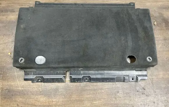 BMW 3 E90 E91 Trunk/boot floor carpet liner 7068883 52107010